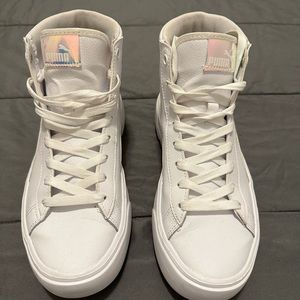 Puma Women’s Kaia Mid Sneakers